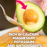 The Magic of Lemon Juice and Activated Charcoal: Natural DIY Solutions for Skin and Teeth